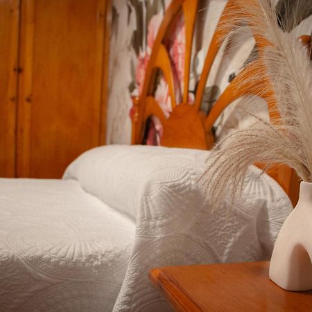 Cosma House Hotel Hinojedo Bagian luar foto