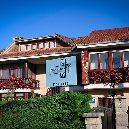 Cosma House Hotel Hinojedo Bagian luar foto