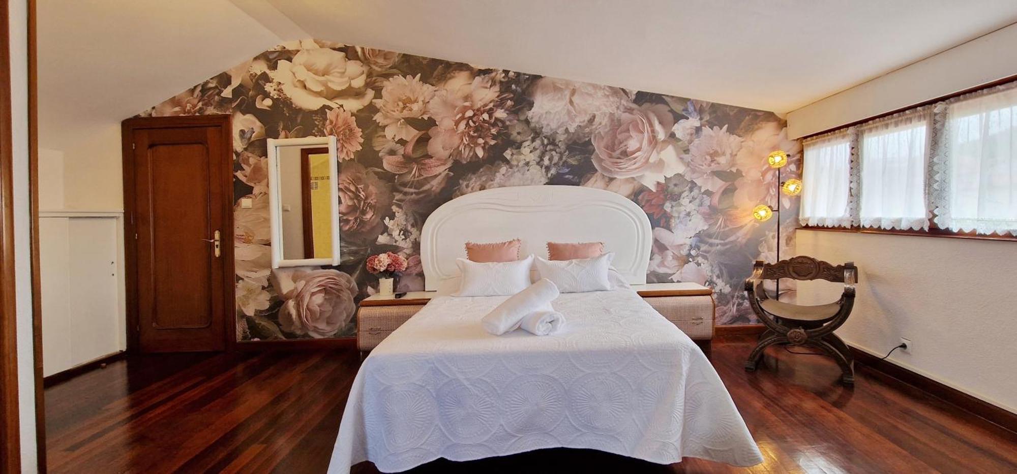Cosma House Hotel Hinojedo Ruang foto