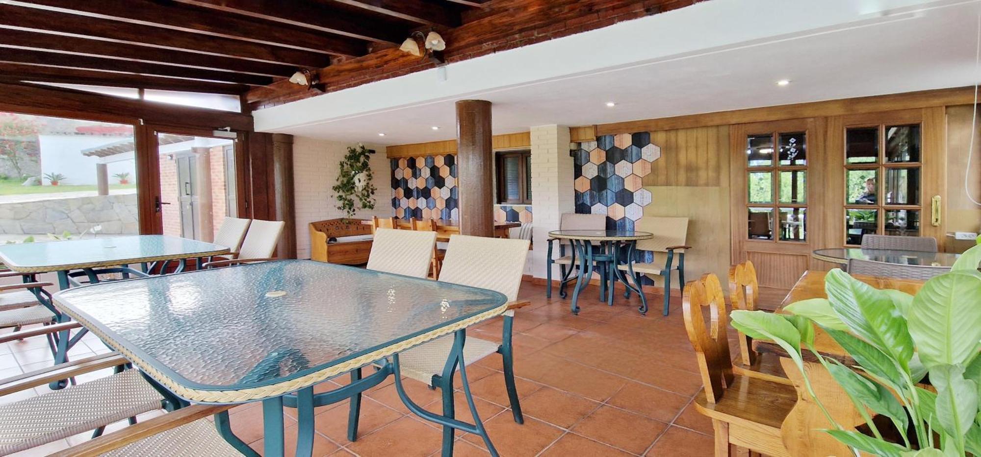Cosma House Hotel Hinojedo Bagian luar foto