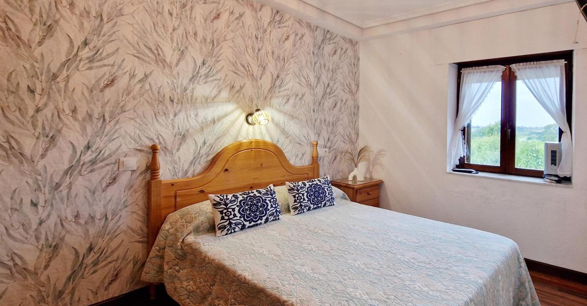 Cosma House Hotel Hinojedo Bagian luar foto