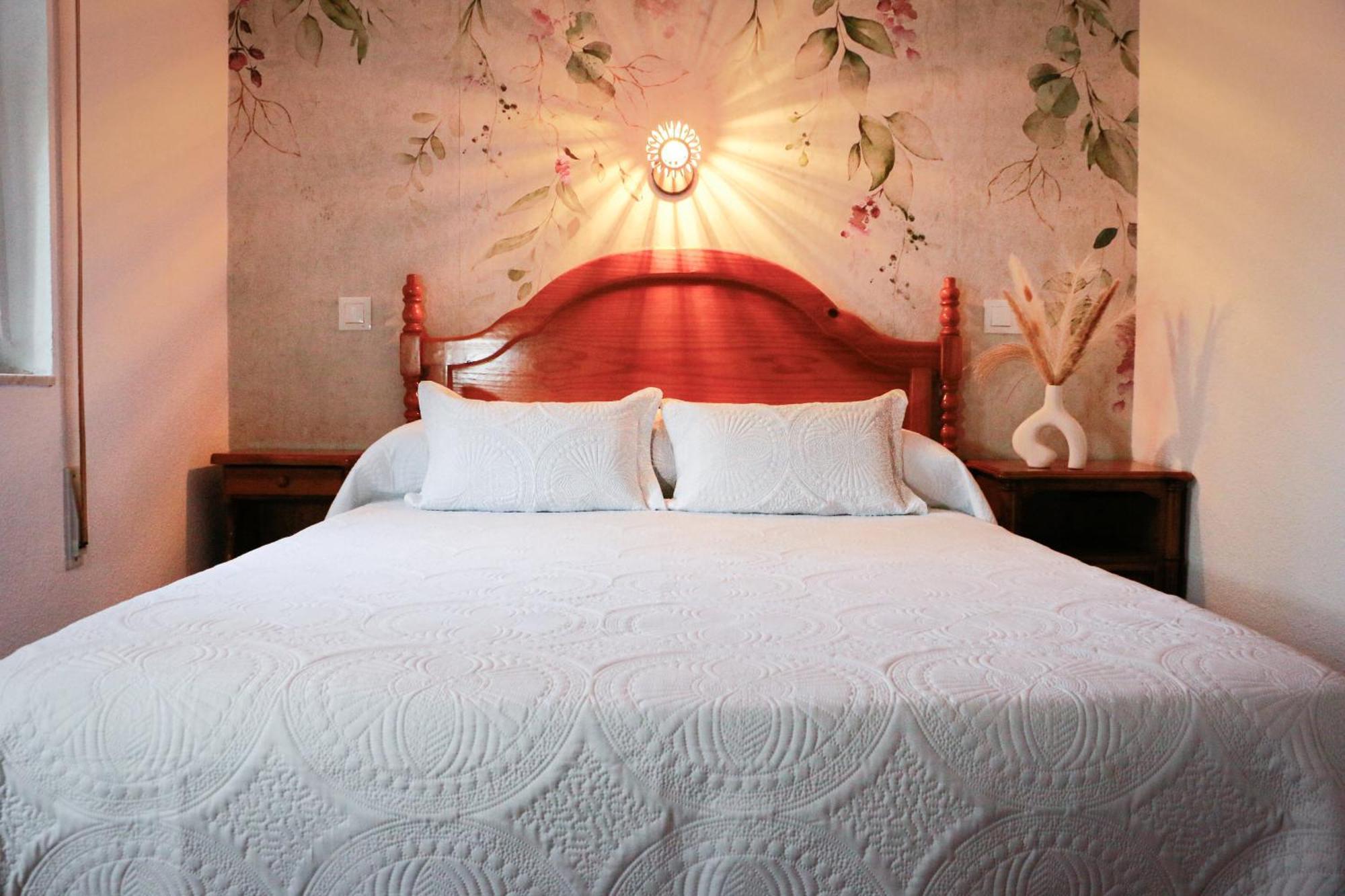Cosma House Hotel Hinojedo Bagian luar foto
